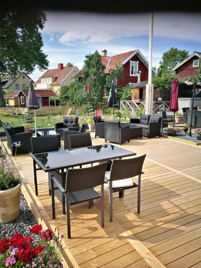 Pensionat Floras Trädgård 2*