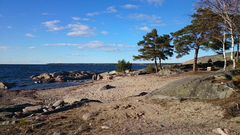 Pensionat Floras Trädgård 2*