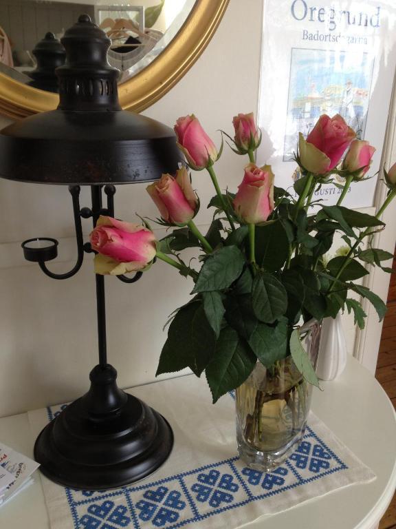 Floras Tradgard Guesthouset 2*